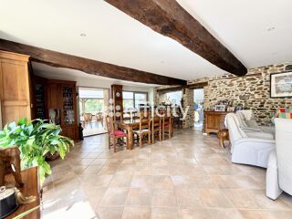  Propriété/château à vendre 9 pièces 250 m²