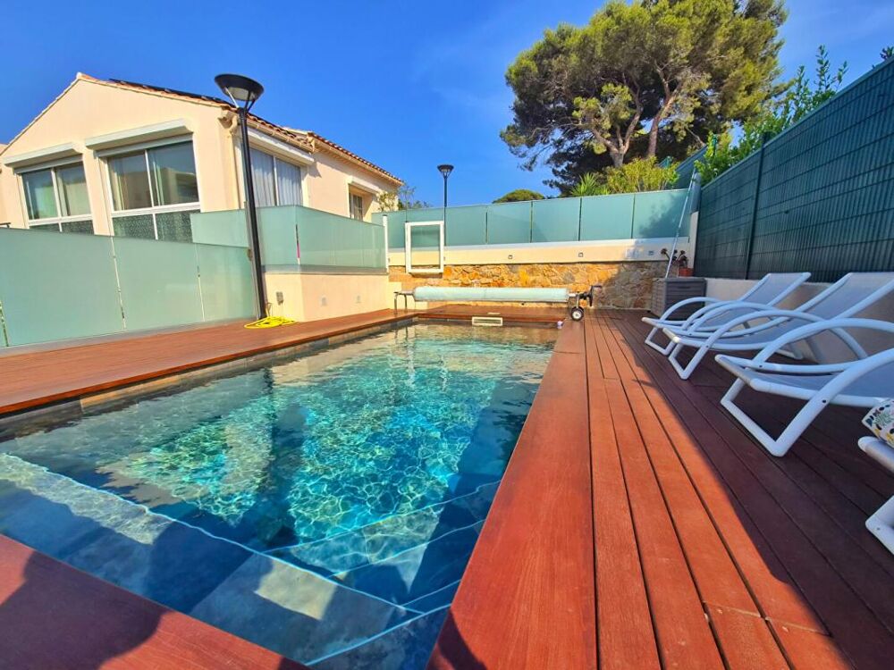 VILLA LE BRUSC- PROCHE PORT A PIED