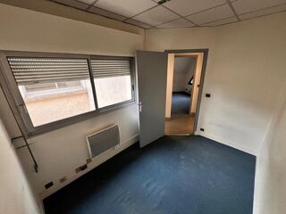  Immeuble à vendre 9 pièces 151 m²