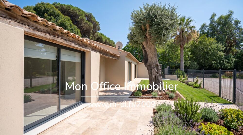 Référence : 7009-LES - MAISON RÉNOVÉE À 100M DE LA MER AVEC JARDIN ET GARAGE À GRIMAUD BEAUVALLON
