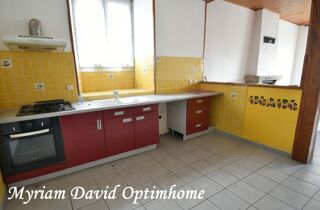 Vente Maison Un ensemble immobilier aux multiples possibilités au cœur de Kergrist-Moëlou Kergrist moelou