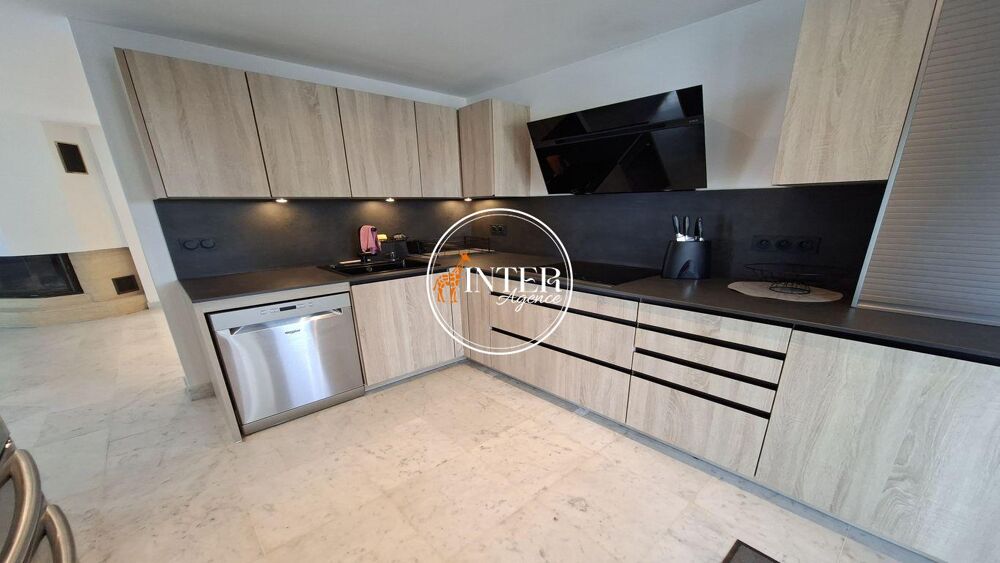 � vendre  Villa Roquebrune-sur-Argens (83520)