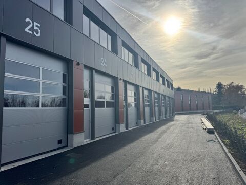 &agrave; vendre Artisans : Votre nouvel atelier de 115 m&sup2; au pied de l'A40 – Bonneville 199500 74130 Bonneville
