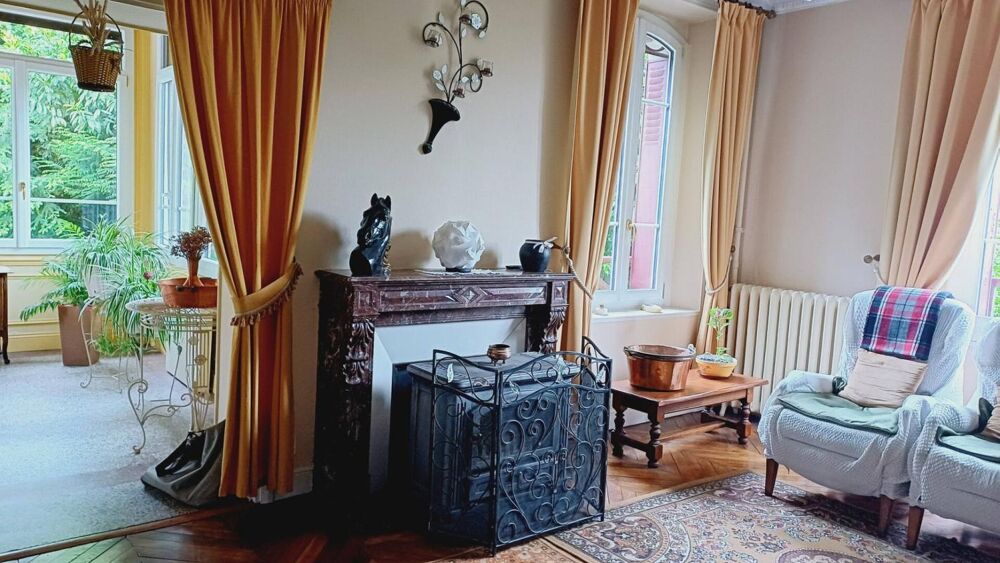 MAISON BOURGEOISE NOYON