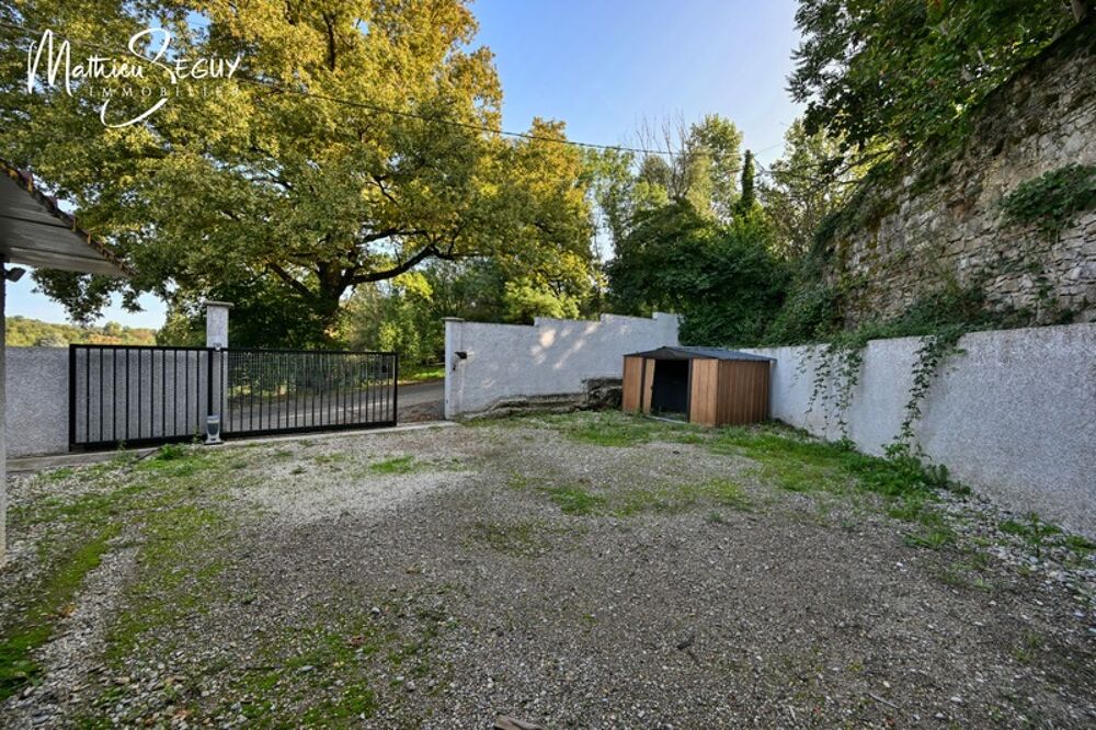Vente Maison Ensemble Immobilier à St Genis Laval en zone activité, vendu libre d'occupation Saint genis laval