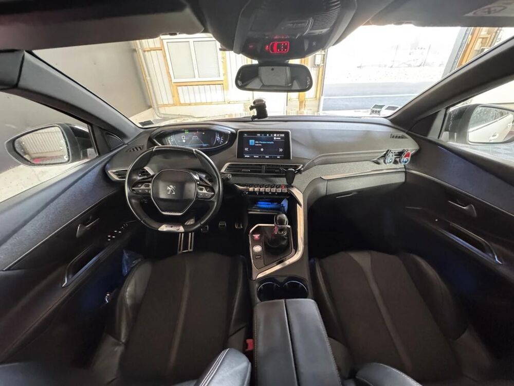 5008 GT Line 2017 occasion 56120 Les Forges De Lanouee