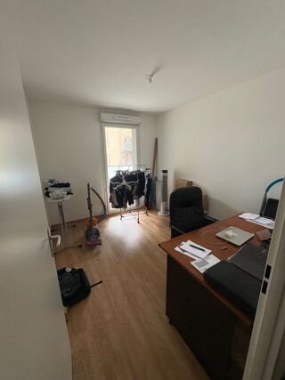  Appartement à louer 3 pièces 65 m²
