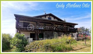  Immeuble � vendre 15 + pi�ces 300 m�