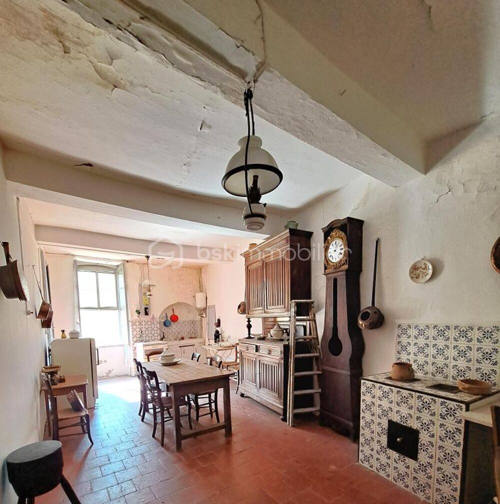 34725 maison de village 13 pièces