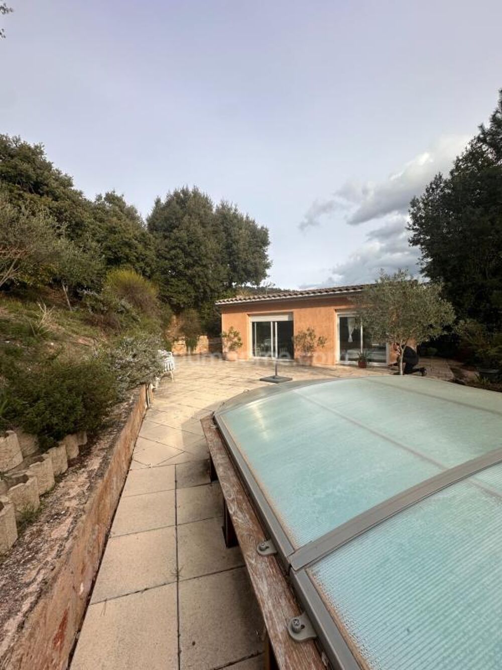 Vente Villa Villecroze – Propriété de charme avec studio indépendant, piscine et fort potentiel Villecroze