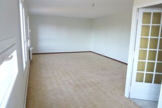  Appartement à louer 5 pièces 91 m²