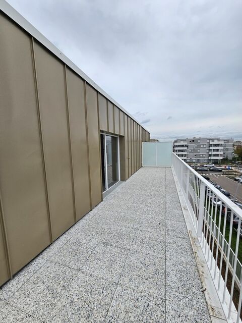  Appartement  louer 4 pices 77 m