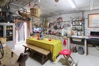  Propri�t�/ch�teau � vendre 9 pi�ces 150 m�