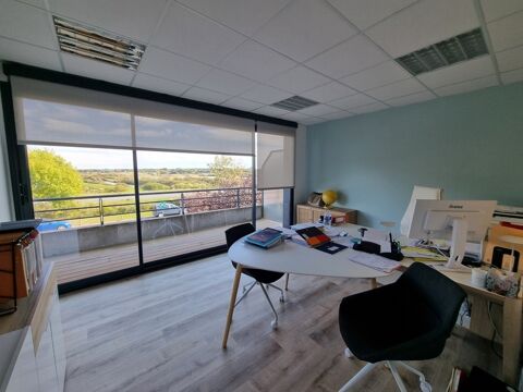 A vendre, BUREAUX lumineux avec vue sur le marais � Zone tertiaire du Gatineau, 85 SAINT HILAIRE DE RIEZ 360400 85270 Saint hilaire de riez