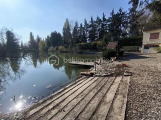  Propriété/château à vendre 3 pièces 75 m²