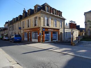  Immeuble à vendre 13 pièces 338 m²