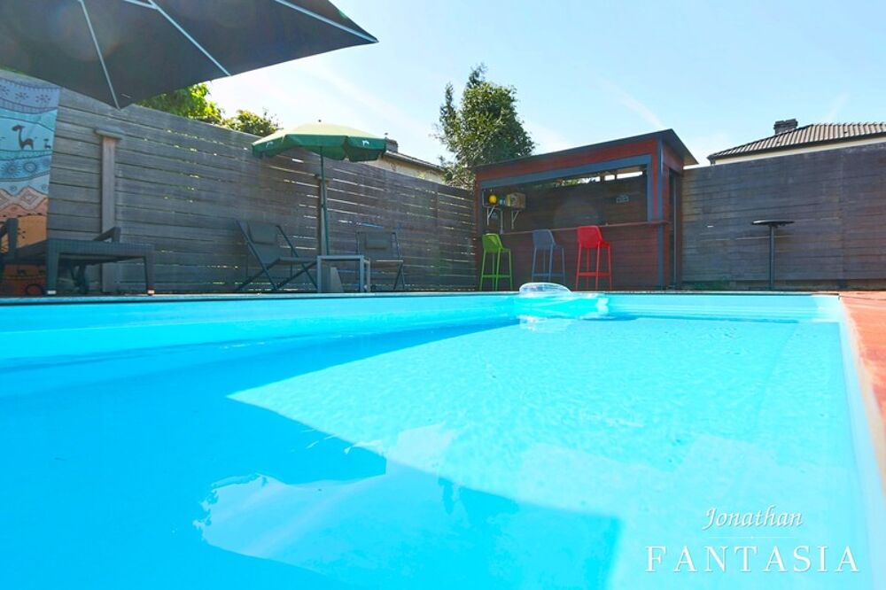 Vente Maison LA MAXE – Maison familiale de 230 m² au sol avec piscine chauffée et généreux espaces extérieurs La maxe