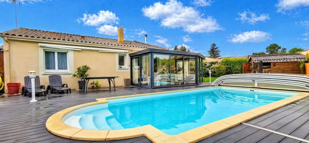 Maison T5 (116 m²) en vente à SAINT YZAN DE SOUDIAC