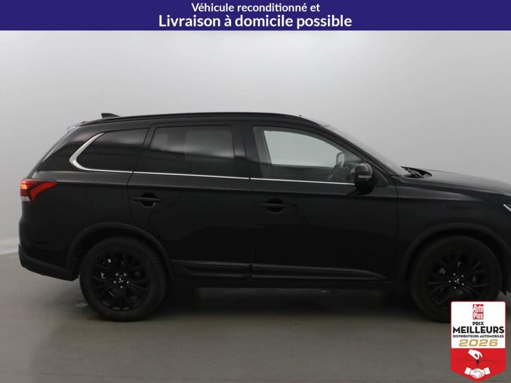 Outlander DI-D 150 4WD Black Collection +Toit 2018 occasion 10150 Lavau