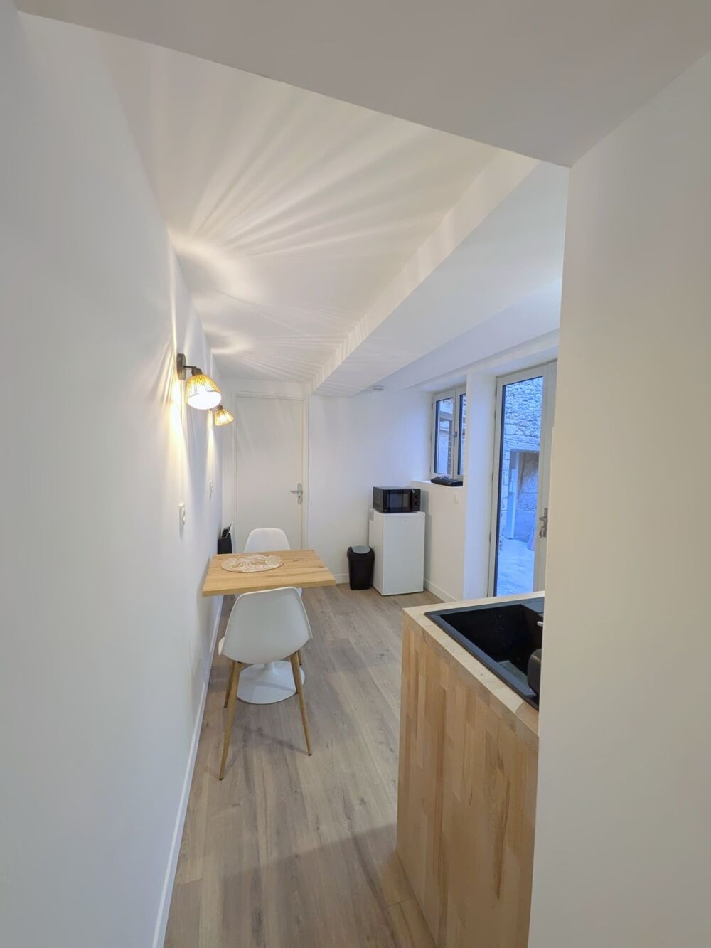 Location Appartement STUDIO MEUBLÉ 32 M² – ENTIÈREMENT RÉNOVÉ – CENTRE DE SAINT-MAIXENT-L'ÉCOLE Saint maixent l ecole