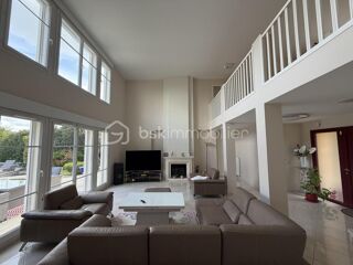  Propriété/château à vendre 7 pièces 227 m²