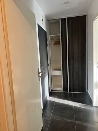  Appartement à louer 1 pièce 30 m²