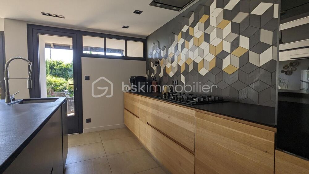 Vente Maison BELLE MAISON PLAIN PIED ENTIEREMENT RENOVÉE Merignac
