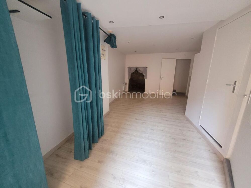 Maison avec terrasse et balcon au coeur de Marguerittes - Calme et confort à votre portée !