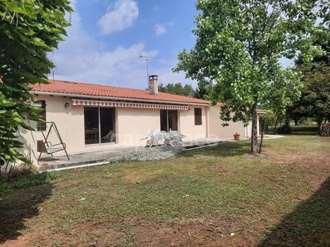   CESTAYROLS. Vaste maison familiale avec garage et jardin Maison - 6 pi�ce(s) - 206 m�