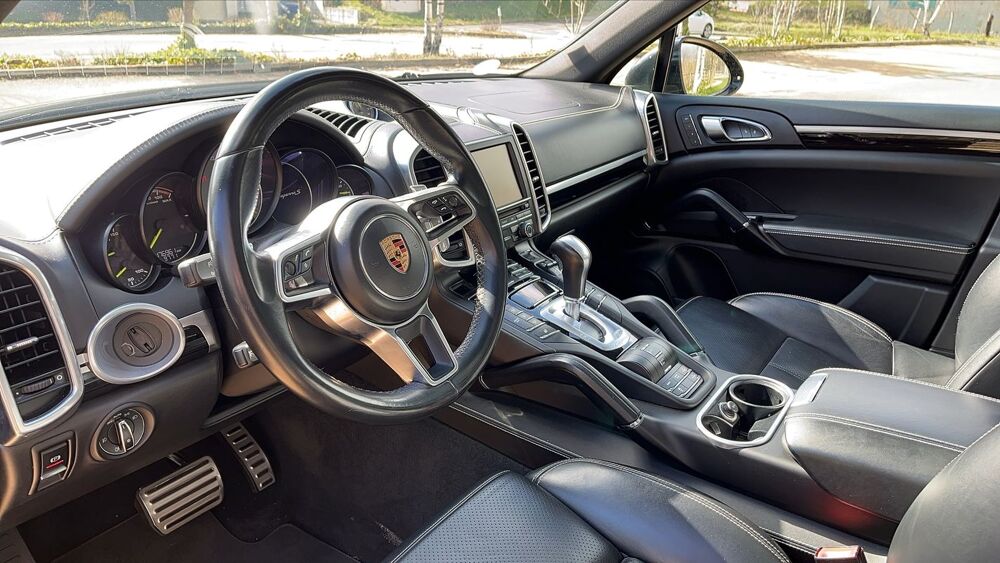 Cayenne S II 3.0 416 e-Hybrid 4x4 Tiptonic 8 Platinium - Automatique 2016 occasion 42000 Saint Etienne
