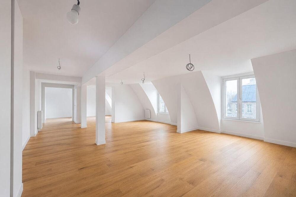   Bureaux entièrement rénovés à louer quartier Bourse 