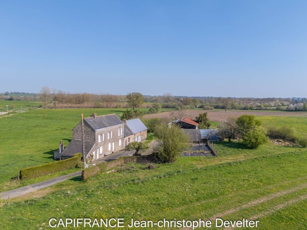 Maison à vendre GORRON (53) maison en pierres 3 chambres avec dépendances sur terrain de 3450 m2