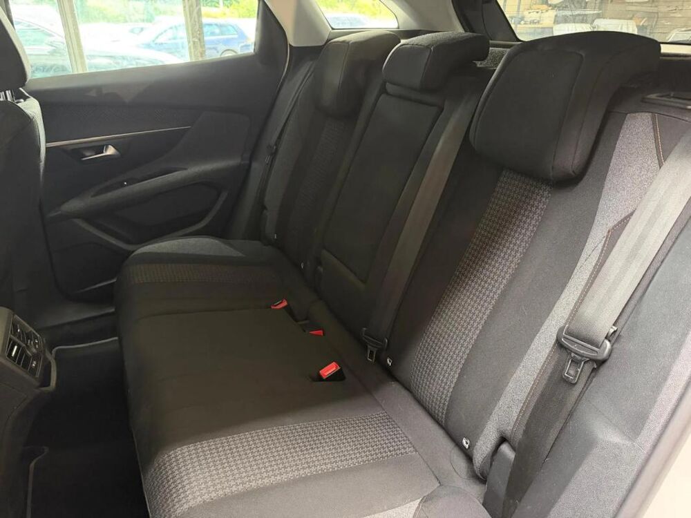 3008 1.2 131ch EAT8 Active Business PEUGEOT 2018 occasion 73000 Chambery