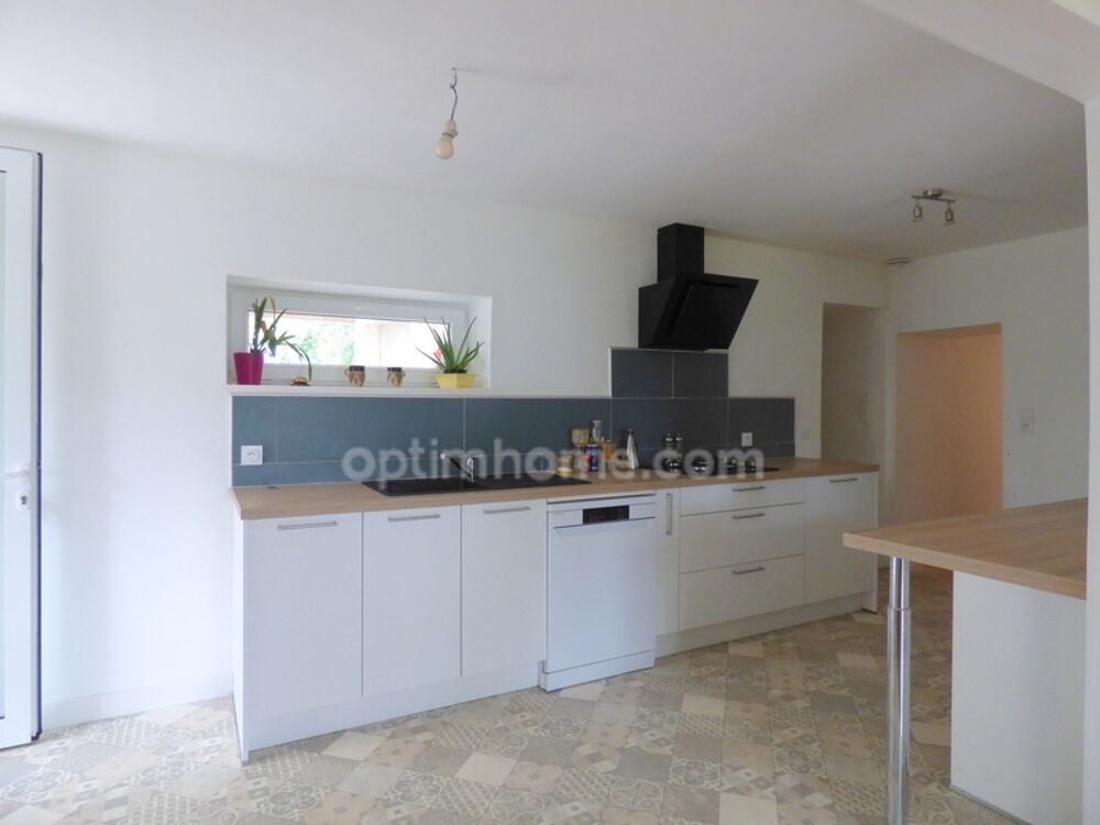 Vente Maison Long�re en pierre avec local professionnel et terrain Saint nicolas de redon