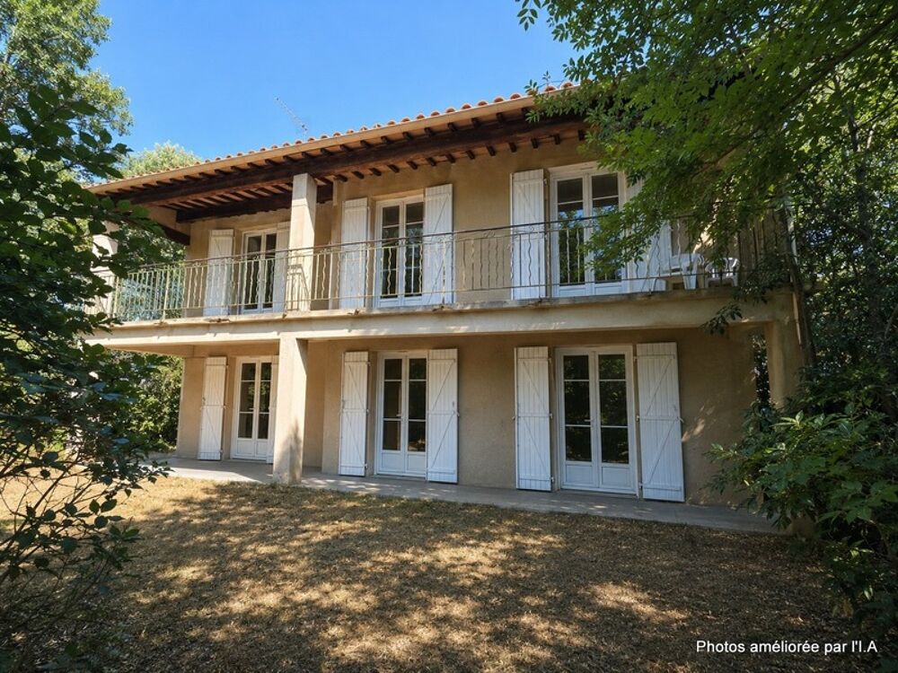 AIX Sud - Cabriès - Vente Grande Villa T4 de 200 M2 plein sud, à rénover, sur 1900M2 de terrain, emplacement de premier choix au