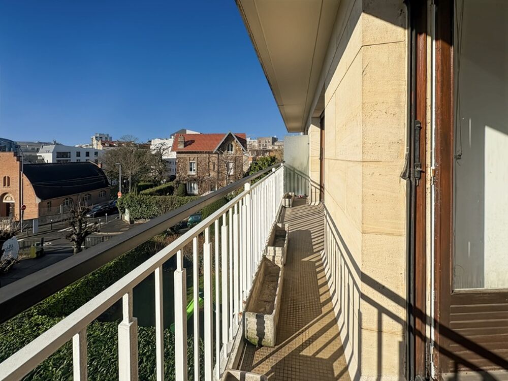 Exclusivité - A vendre - Appartement très lumineux - Balcon filant 5 m2 - 4 pièces - 3 chambres - Cuisine indépendante - Salle d