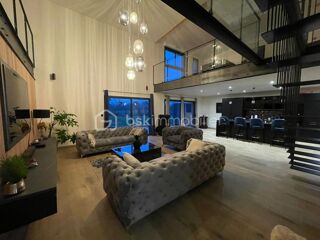  Immeuble � vendre 6 pi�ces 240 m�