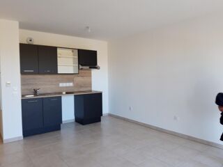  Appartement à louer 2 pièces 40 m²