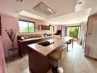  Maison à vendre 6 pièces 219 m²