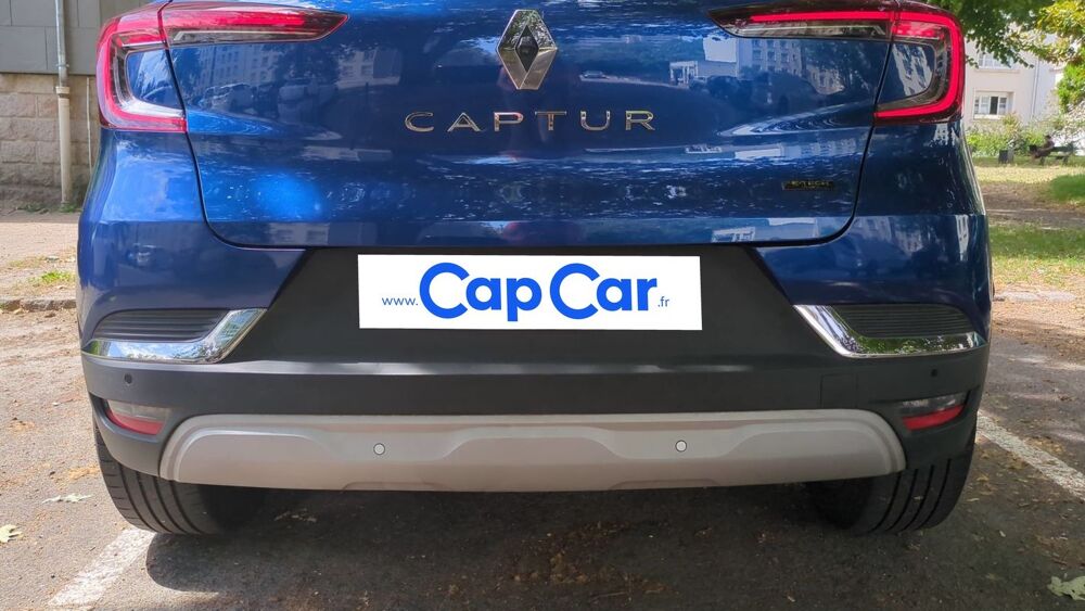 Captur 1.6 E-Tech 145 Hybrid EDC6 Techno Fast Track - Premi&egrave;re main 2023 occasion 44000 Nantes