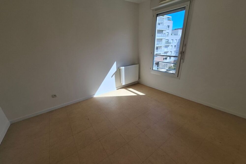 T3 de 69,3 m² à Villeurbanne au prix de vente de 169 200 €