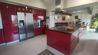  Maison  vendre 9 pices 300 m