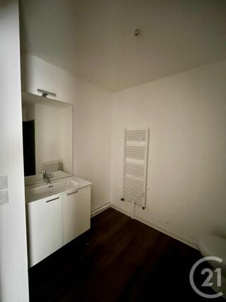  Appartement à louer 2 pièces 53 m²