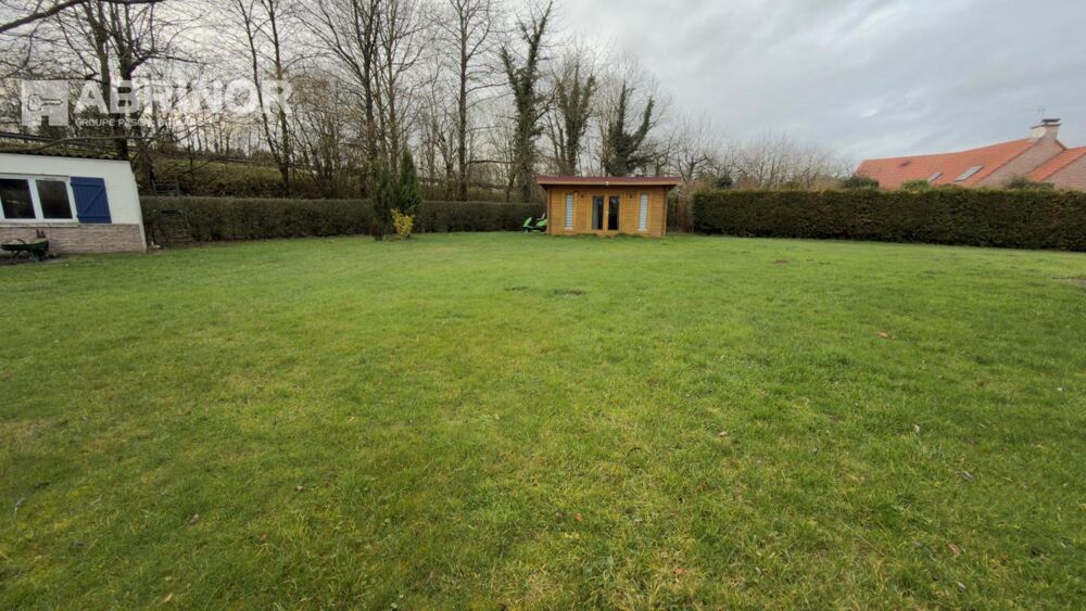 VILLA INDIVIDUELLE DE SEMI PLAIN PIED SUR PLUS DE 2300 M² / POSSIBILITE DE DIVISER LE TERRAIN