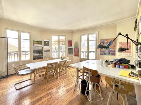 Bureau 690000 75004 Paris