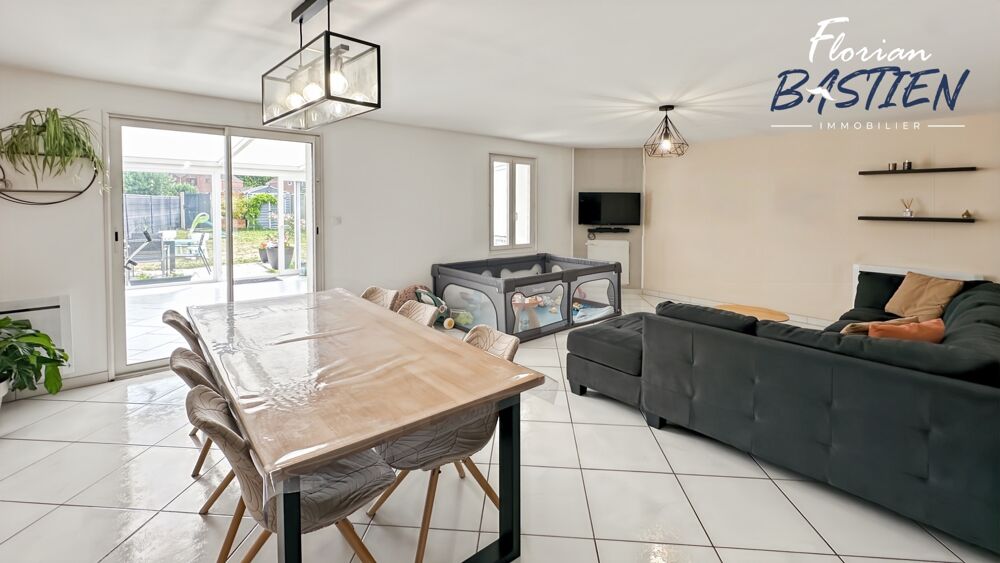 Vente Maison Et si votre prochaine maison était déjà prête à vous accueillir ? 113 m², 4 chambres, véranda de 25 m² et aucun travaux à prévoi Petite foret