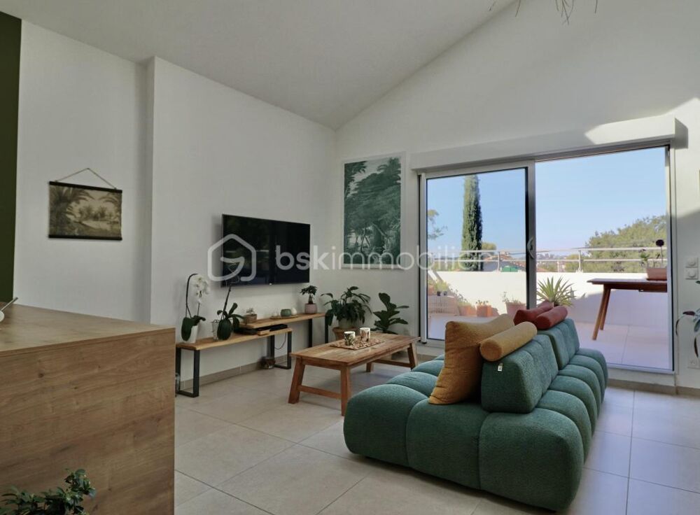 Vente Appartement Var (83) à vendre; LA GARDE (83130) superbe appartement 5 pièces avec terrasse en dernier étage La garde