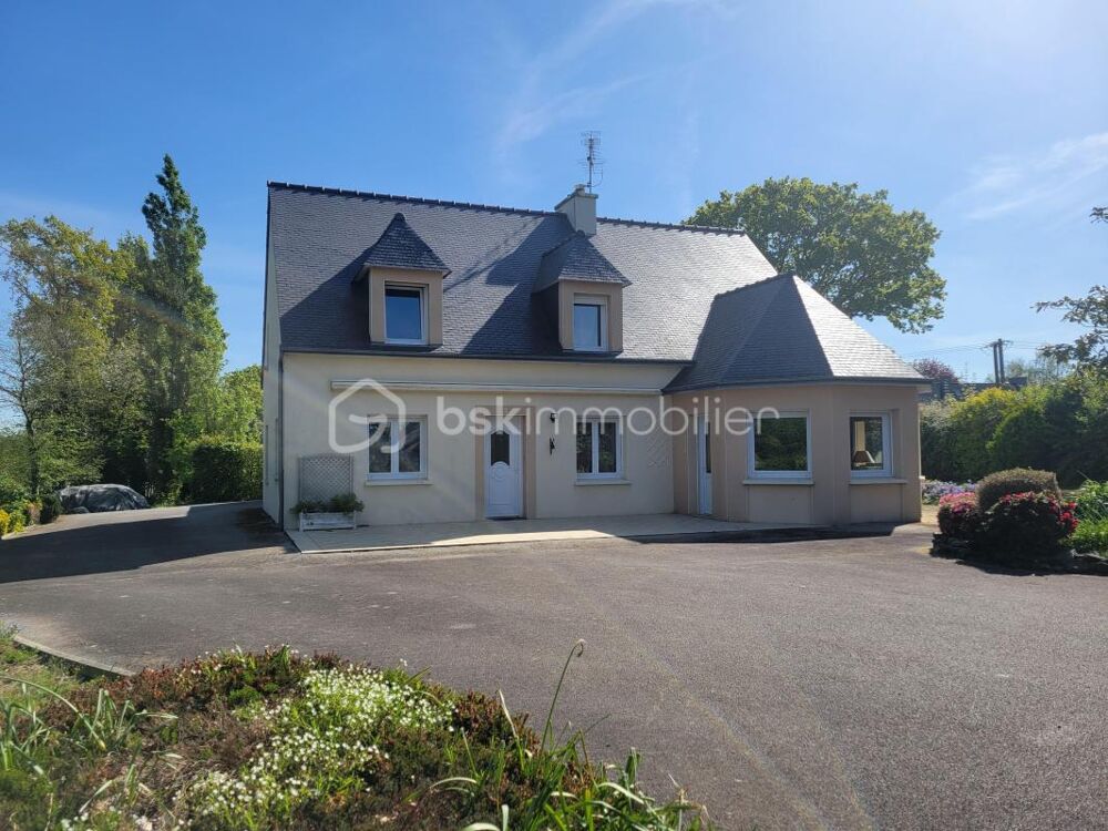 Maison familiale spacieuse à 2 pas du centre de Plouguenast-Langast