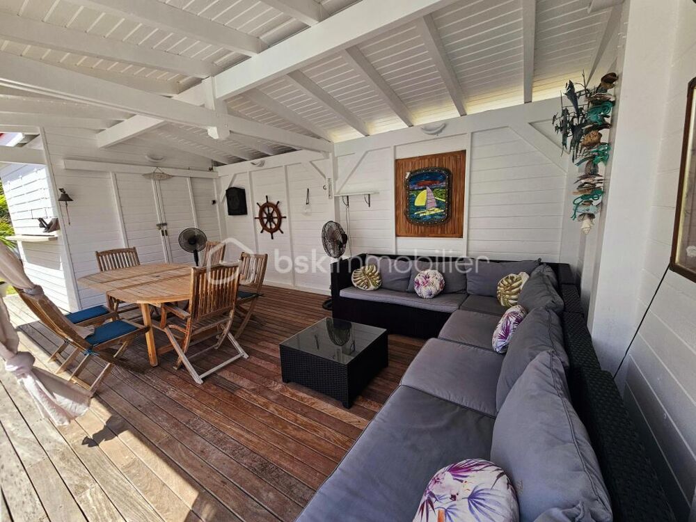 à vendre  Propriété/château Saint-François (97118)