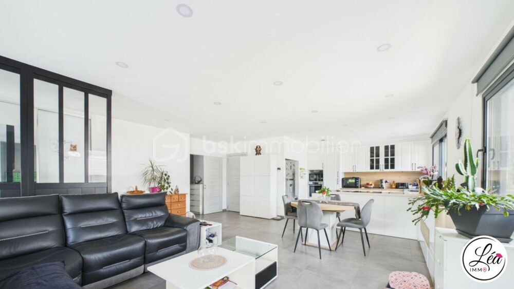 Une maison de plain-pied moderne, lumineuse et prête à vous accueillir